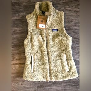 NWT Patagonia S Zip-Up Teddy Bear Khaki Vest